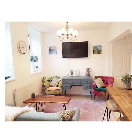St Ives Apartment Private Parking With Garden 10 Minute Walk Into Town And Beach Exterior photo