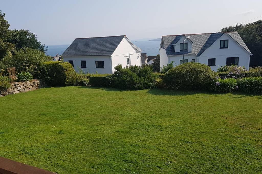 St Ives Apartment Private Parking With Garden 10 Minute Walk Into Town And Beach Exterior photo